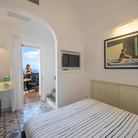 Albadamare Boutique