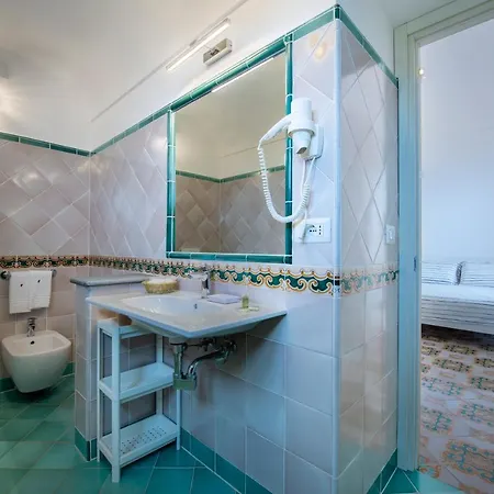 Albadamare Boutique