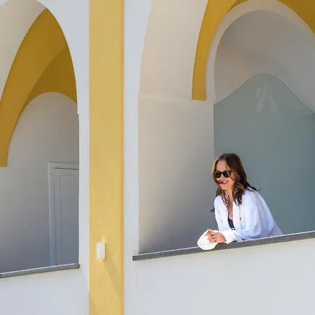 Albadamare Boutique