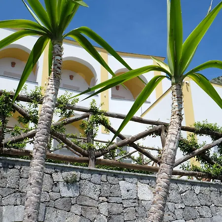 Albadamare Boutique