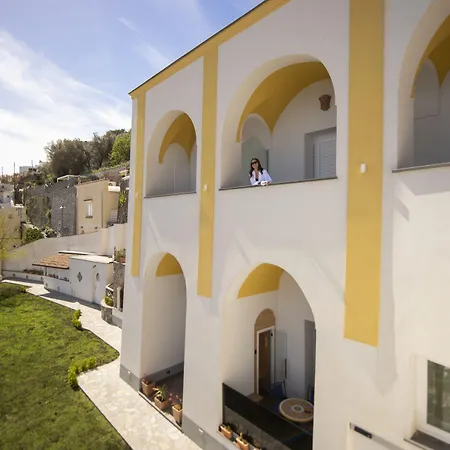 Albadamare Boutique Hotel 3*
