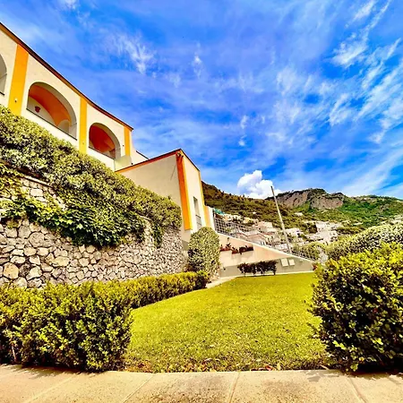Albadamare Boutique 3*
