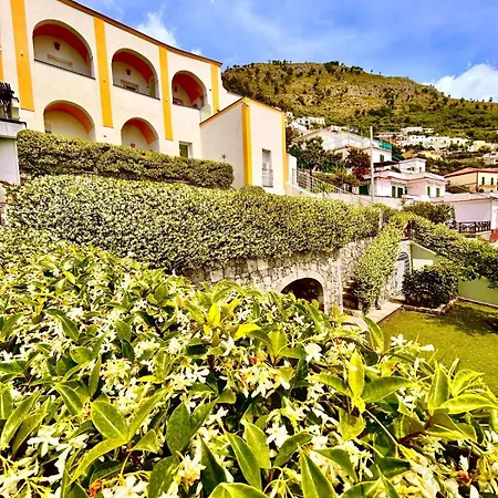Albadamare Boutique