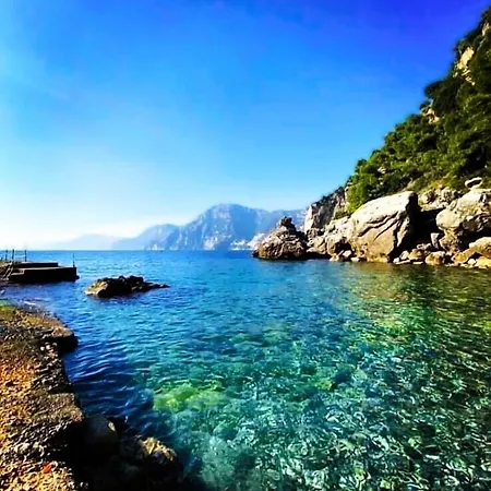 Albadamare Boutique Hotel 3*