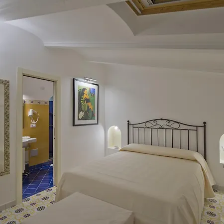 Albadamare Boutique